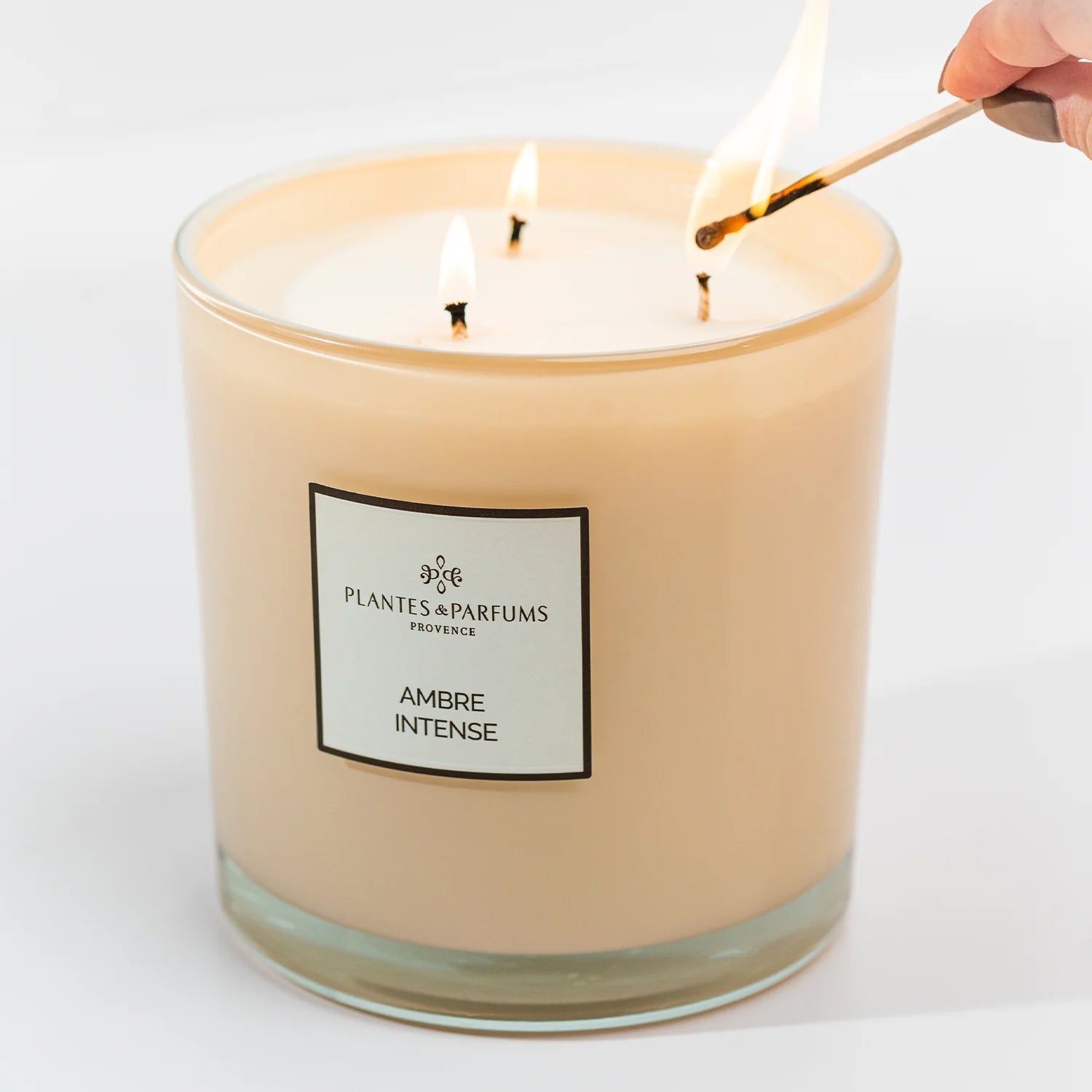 蠟燭vs擴香竹：如何挑選最適合自己的香氛